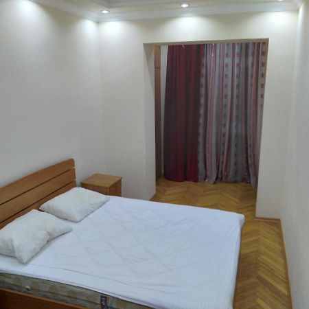Apartment Melashvili 4 Батуми Екстериор снимка